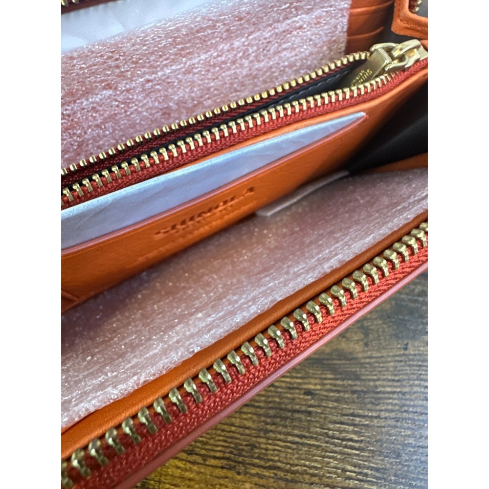 Shinola Detroit The Pocket Zip Wallet in Bold Orange Leather NEW $295 MSRP - Picture 13 of 16